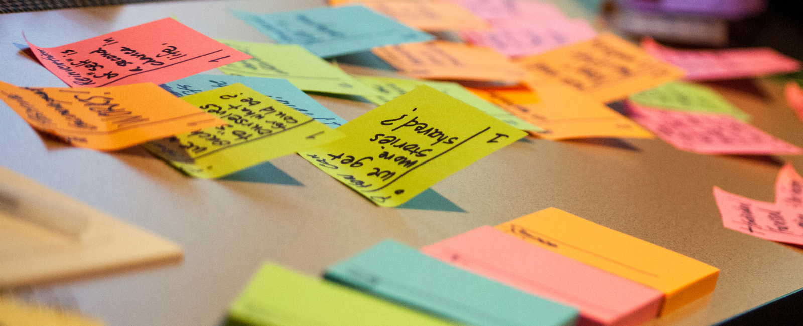 Picture of post-it notes.